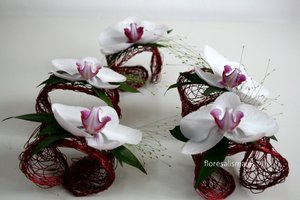 pulseras florales para damas de honor