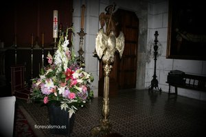 Decoración para boda de Flores Alisma de Avilés de la Iglesia de Jesús Nazareno en El Pito