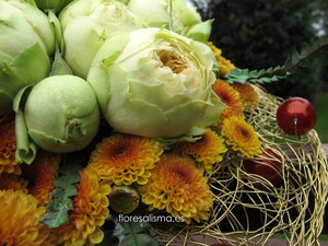 Ramo de novia.  Flores Alisma - Avilés - Bouquet en estructura