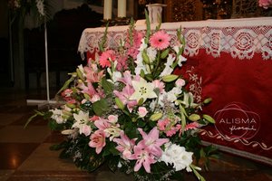 Decoración de boda en la Colegiata de Pravia