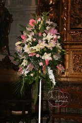 Decoración de boda en la Colegiata de Pravia