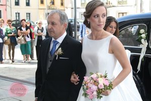 Decoración de boda en la Colegiata de Pravia