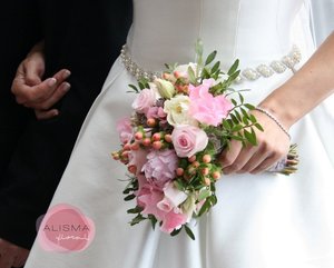 Decoración de boda en la Colegiata de Pravia