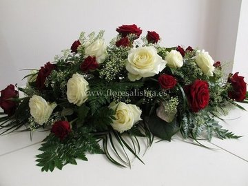 Centro mortuorio de rosas